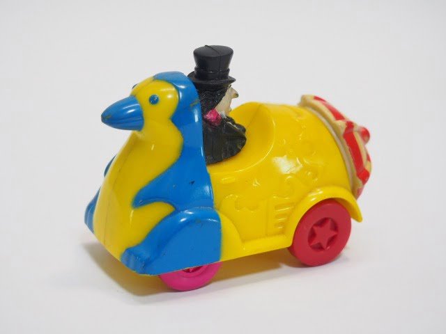 BATMAN×McDonald's Happy Meal Toy The Penguin・Umbrella Roto Roadster