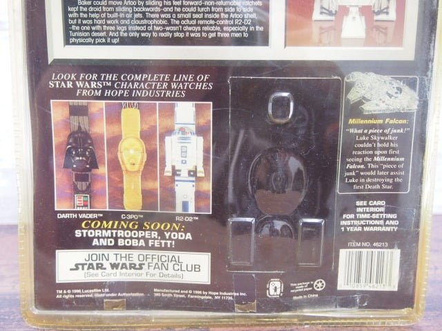 スター ・ウォーズ Collector Timepiece R2-D2のパッケージ裏側下部